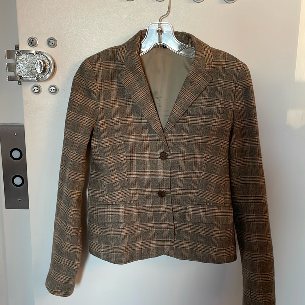 The Theory plaid blazer that screams fall fashion (size 6/8 read description)